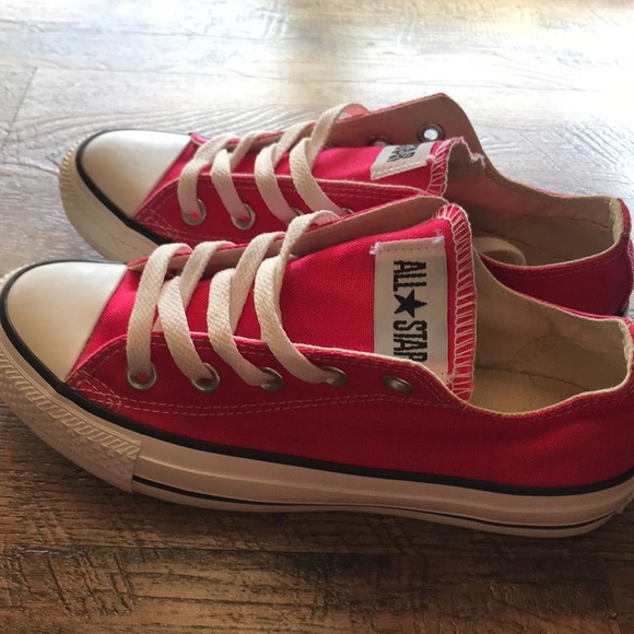 Pink Converse - Picture 4 of 4